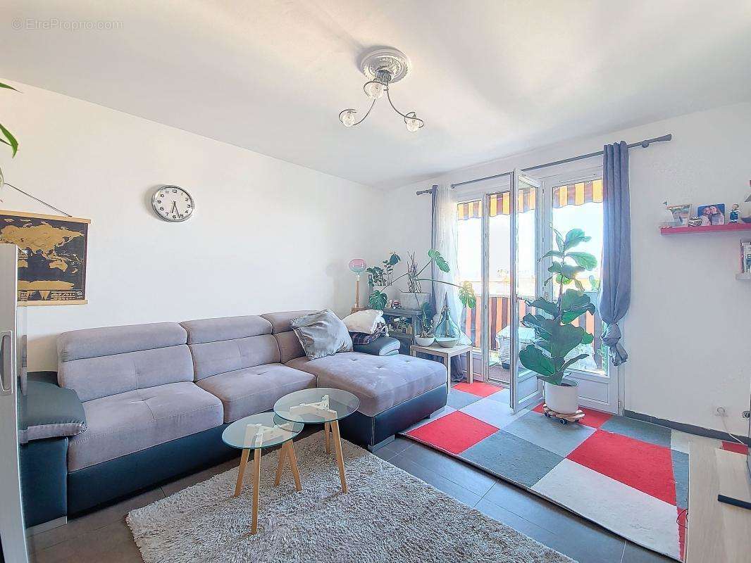 Appartement à CAGNES-SUR-MER