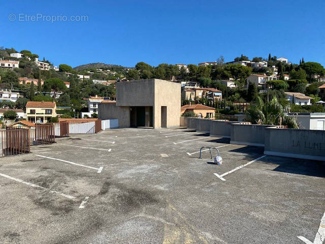 Parking à LE LAVANDOU