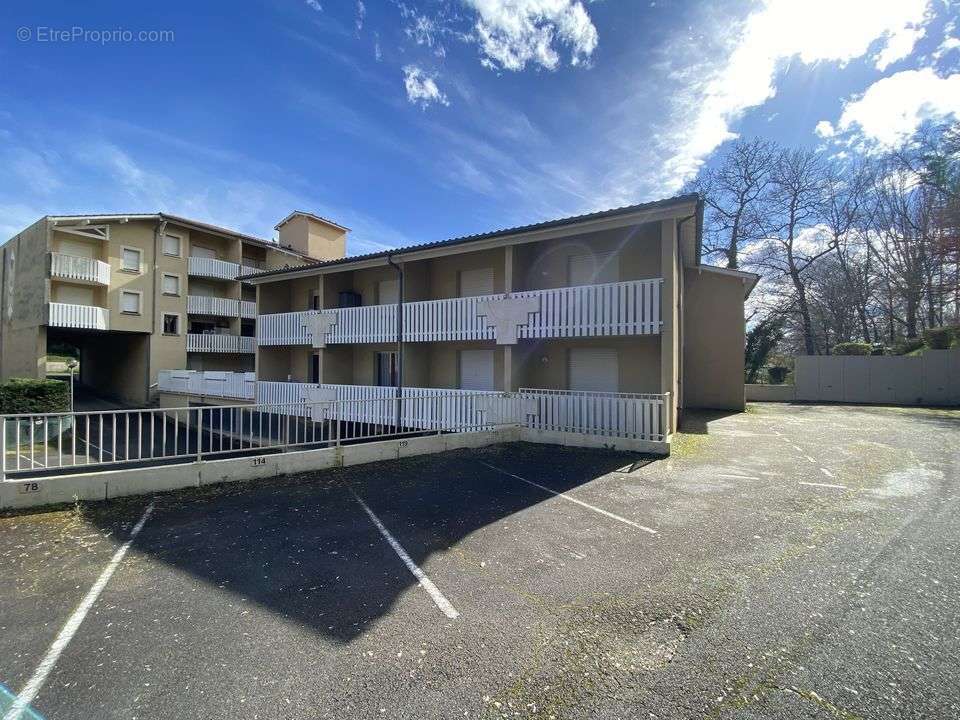 Appartement à CAZAUBON