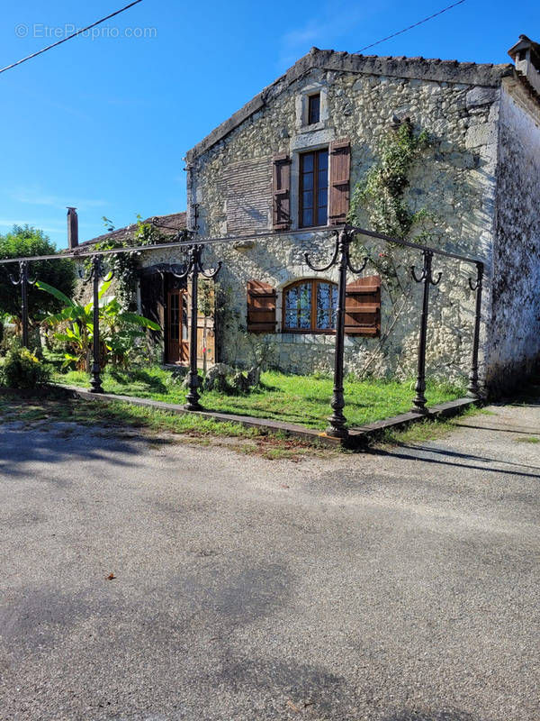 Maison à LAVARDAC