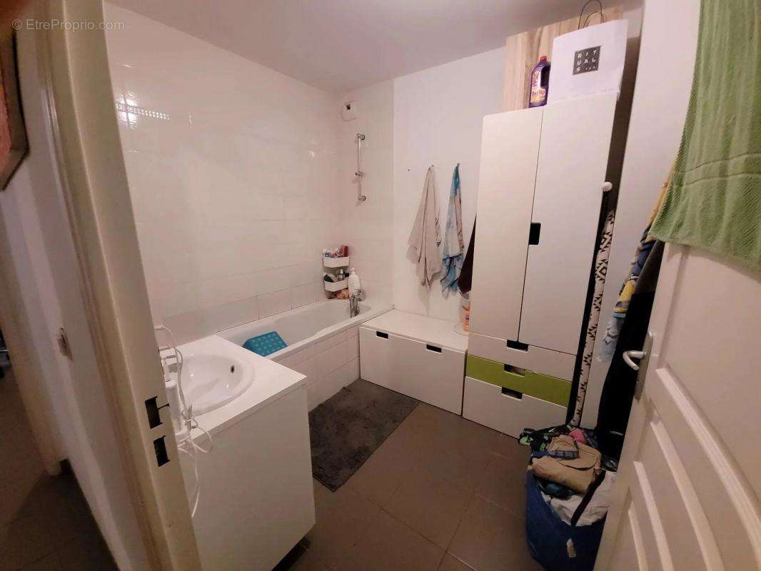 Appartement à MARSEILLE-2E