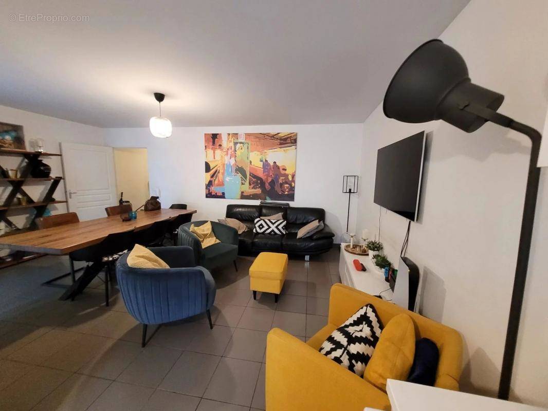 Appartement à MARSEILLE-2E