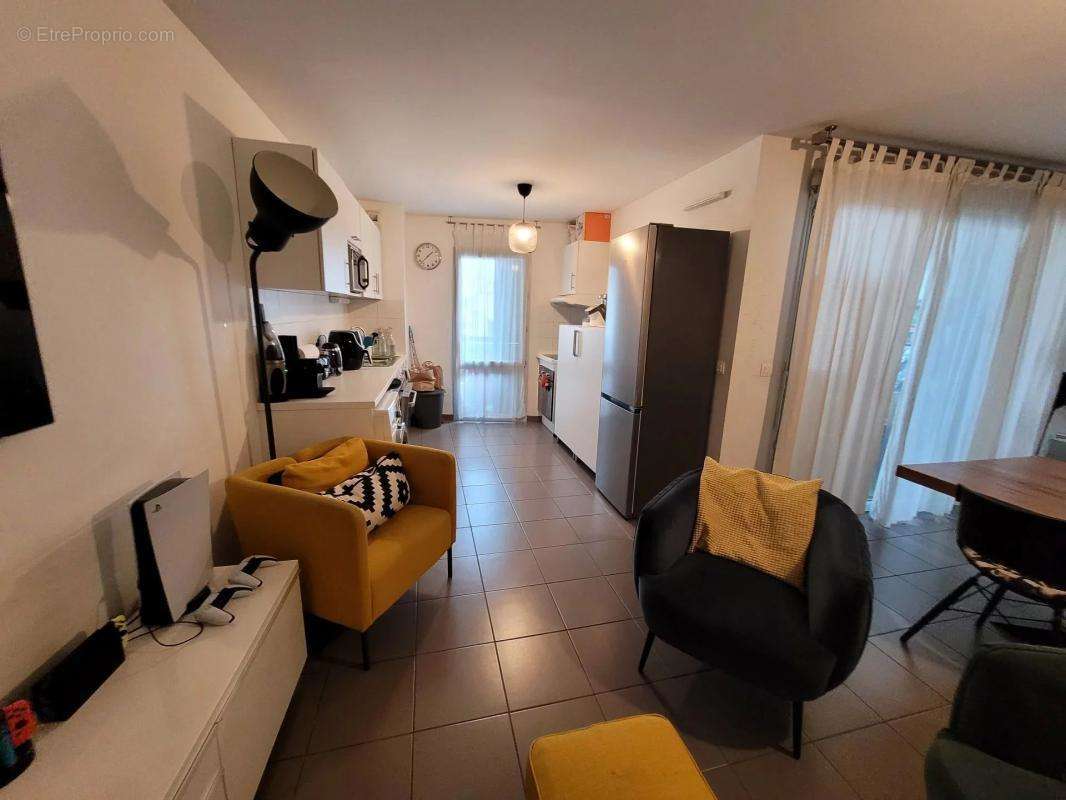 Appartement à MARSEILLE-2E