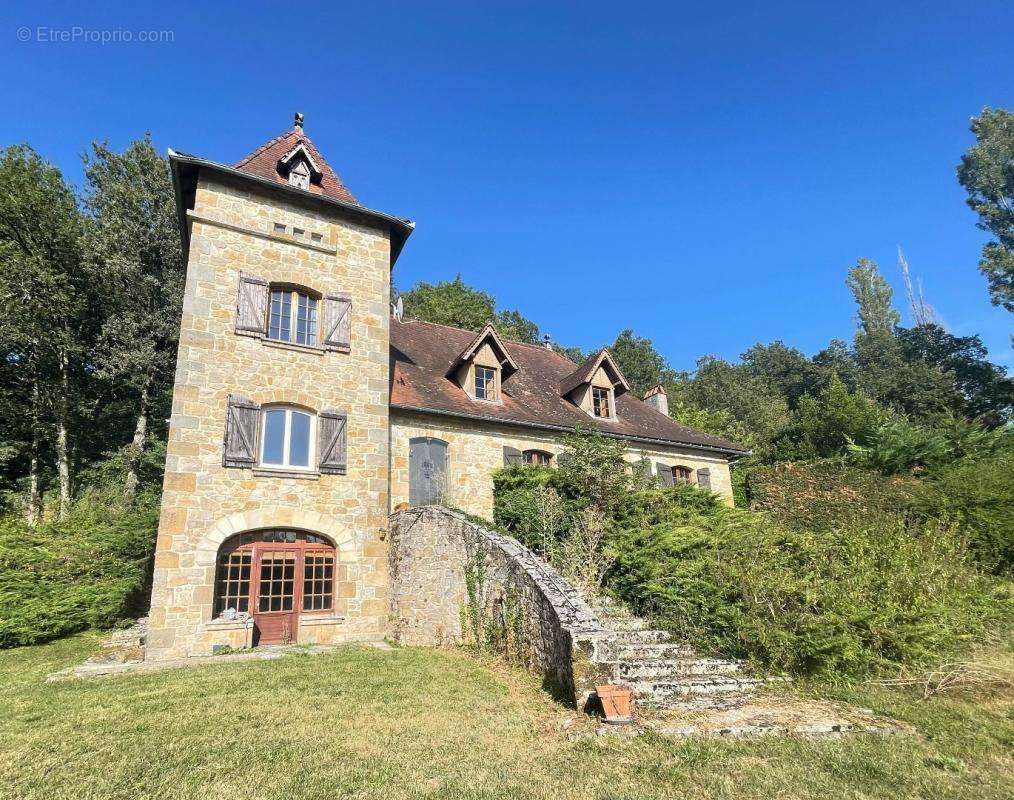 Maison à CAMBURAT