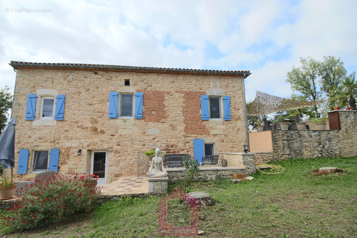 Maison à CAHORS