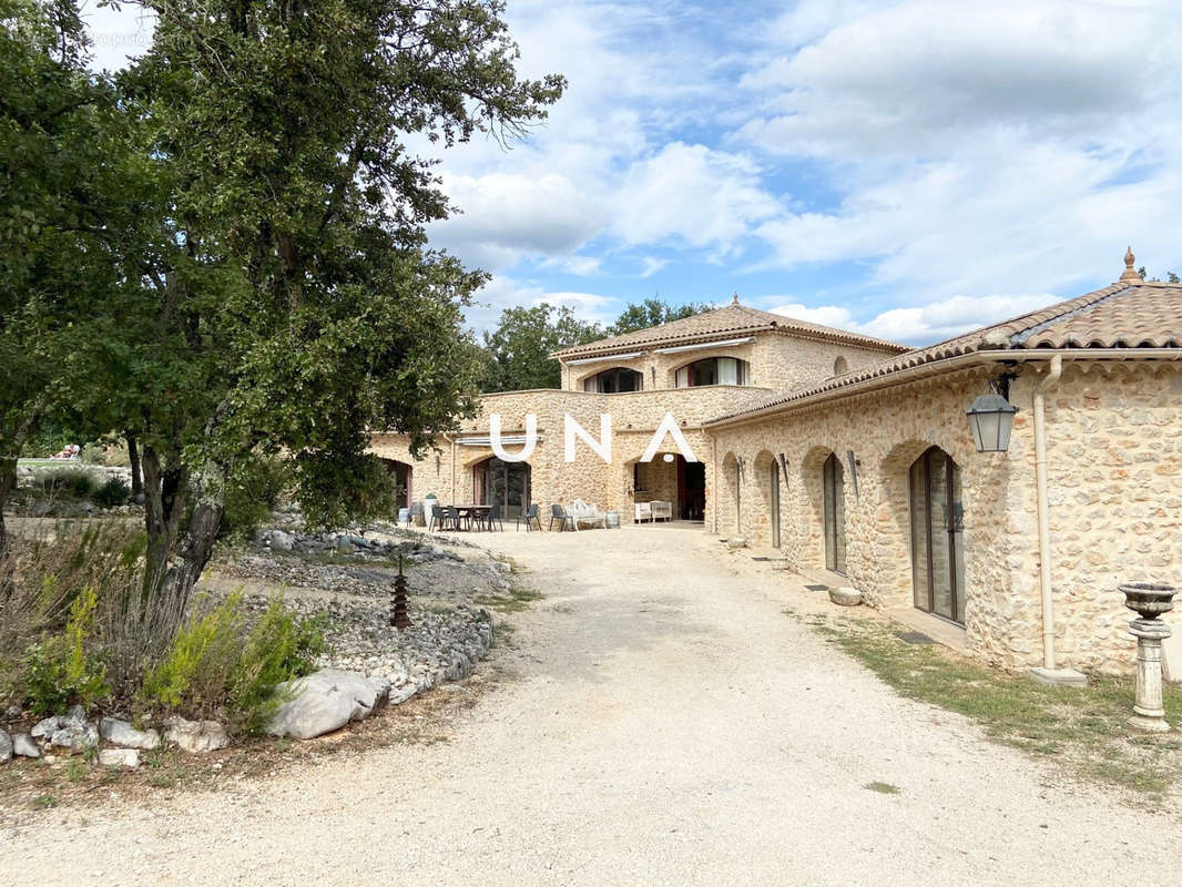 Maison à LABASTIDE-DE-VIRAC