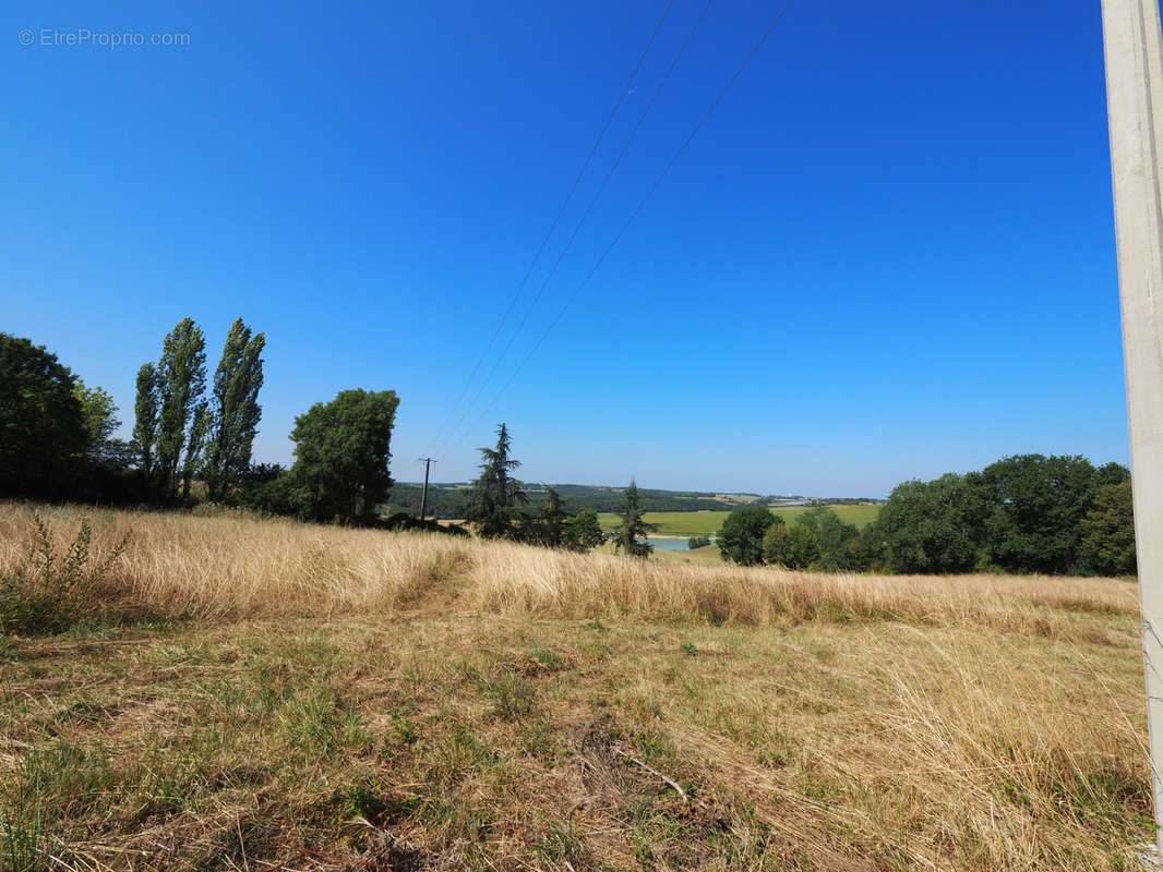 Terrain à BOUGLON