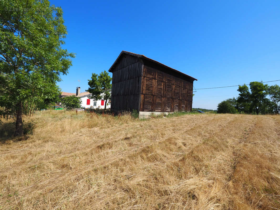 Terrain à BOUGLON