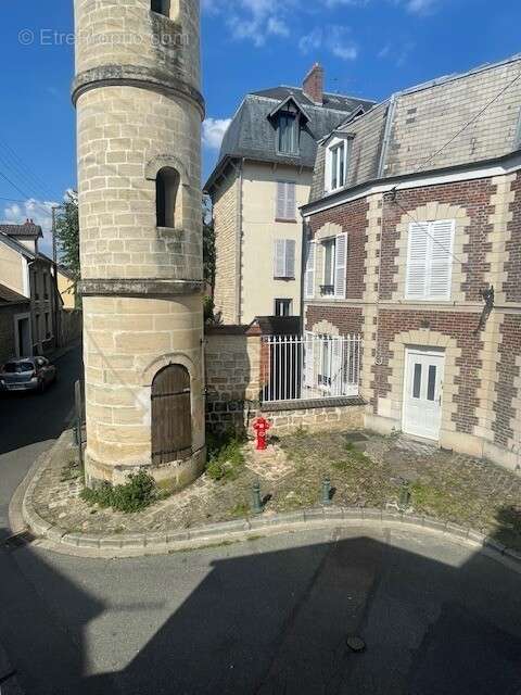 Maison à PONTOISE