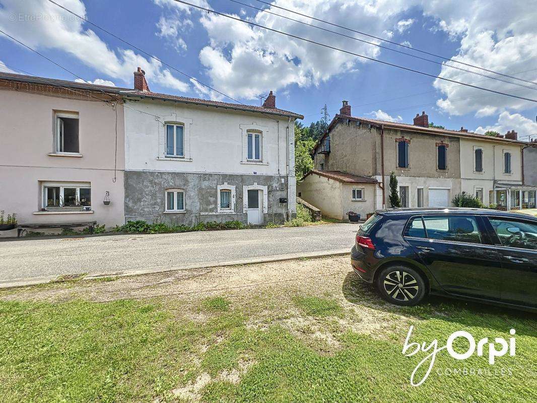 Maison à SAINT-ELOY-LES-MINES