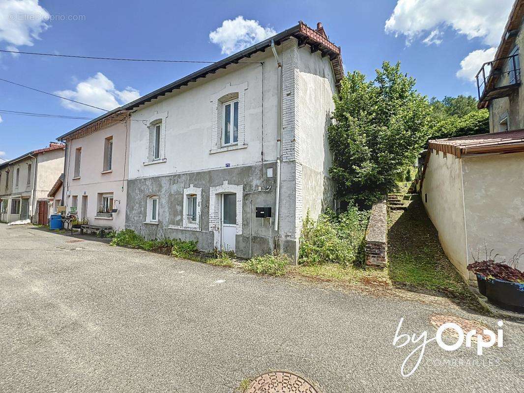 Maison à SAINT-ELOY-LES-MINES