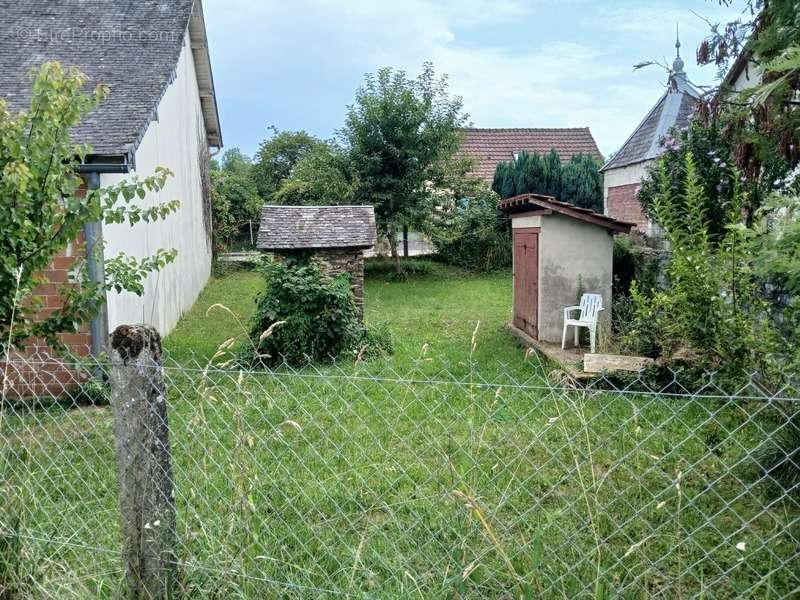 Maison à SAVIGNAC-LEDRIER