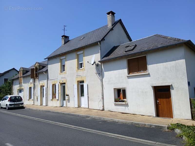 Maison à SAVIGNAC-LEDRIER