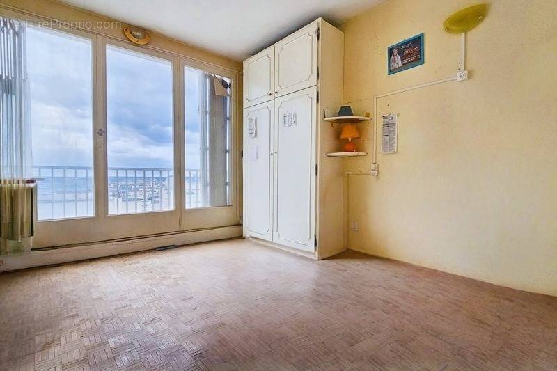 Appartement à LEVALLOIS-PERRET