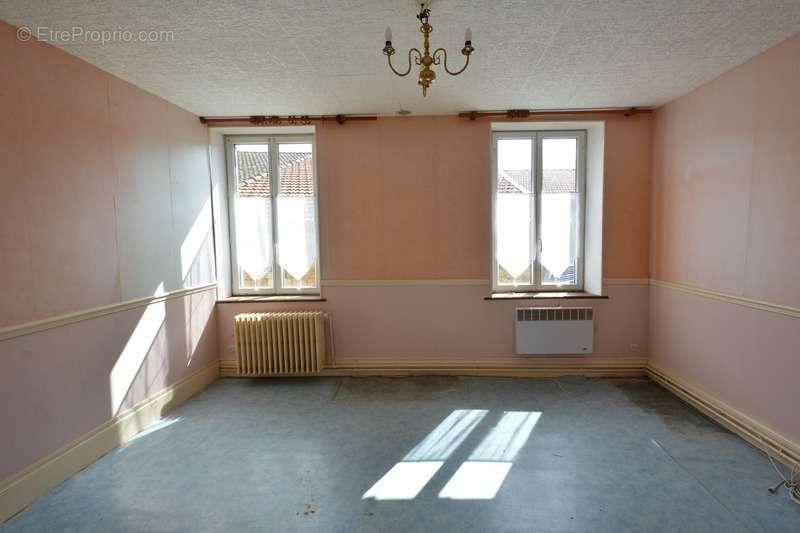 Appartement à STENAY