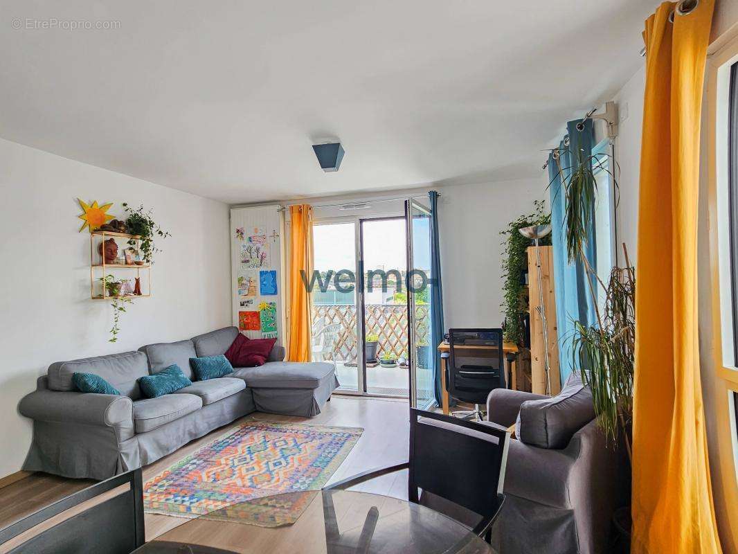 Appartement à IVRY-SUR-SEINE