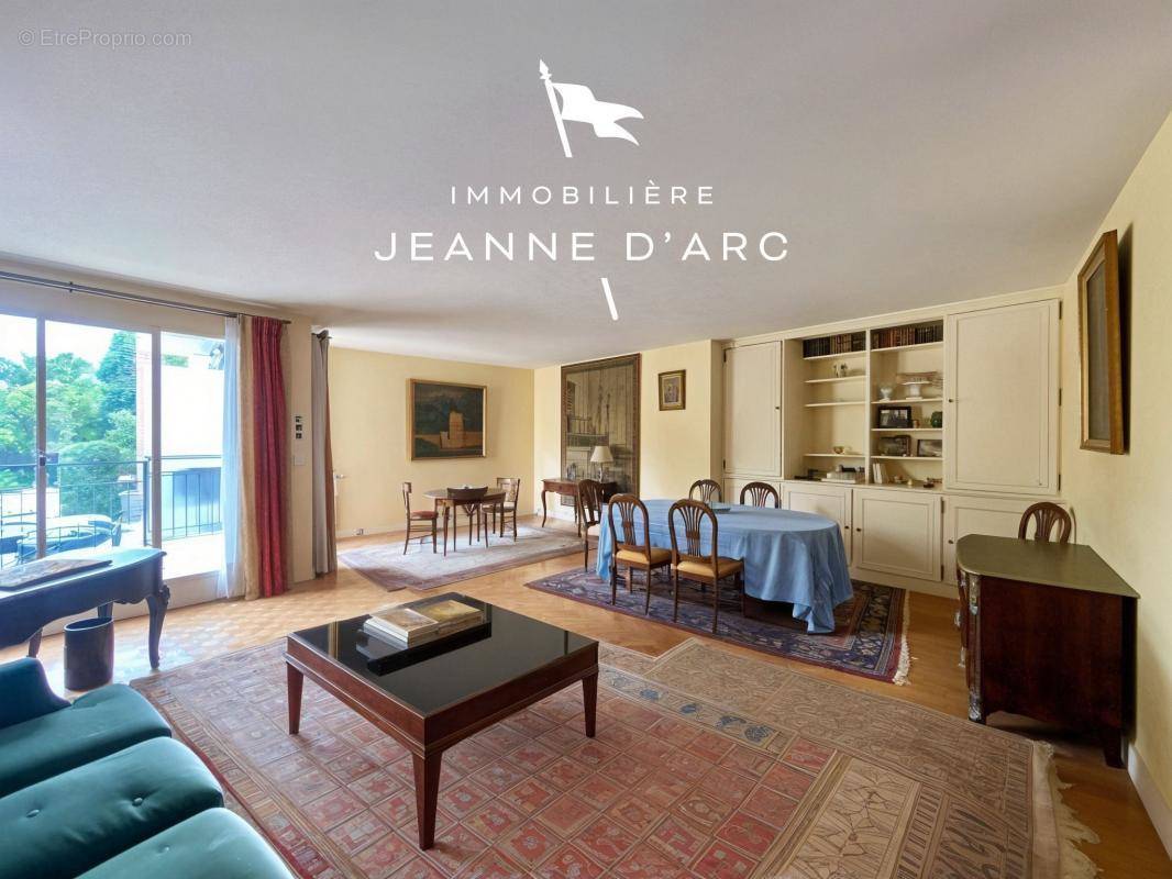 Appartement à VERSAILLES