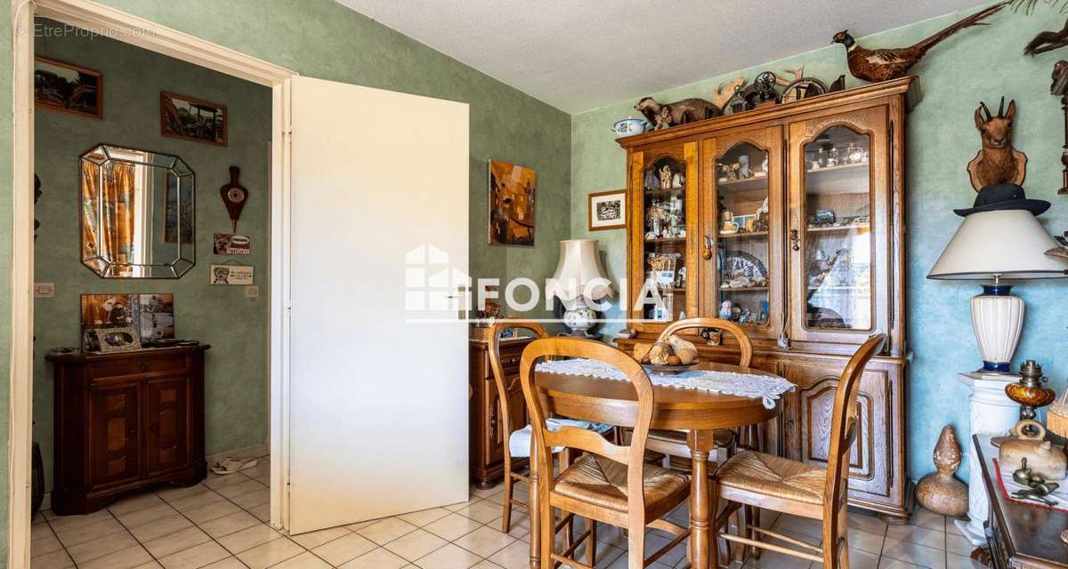 Appartement à HYERES