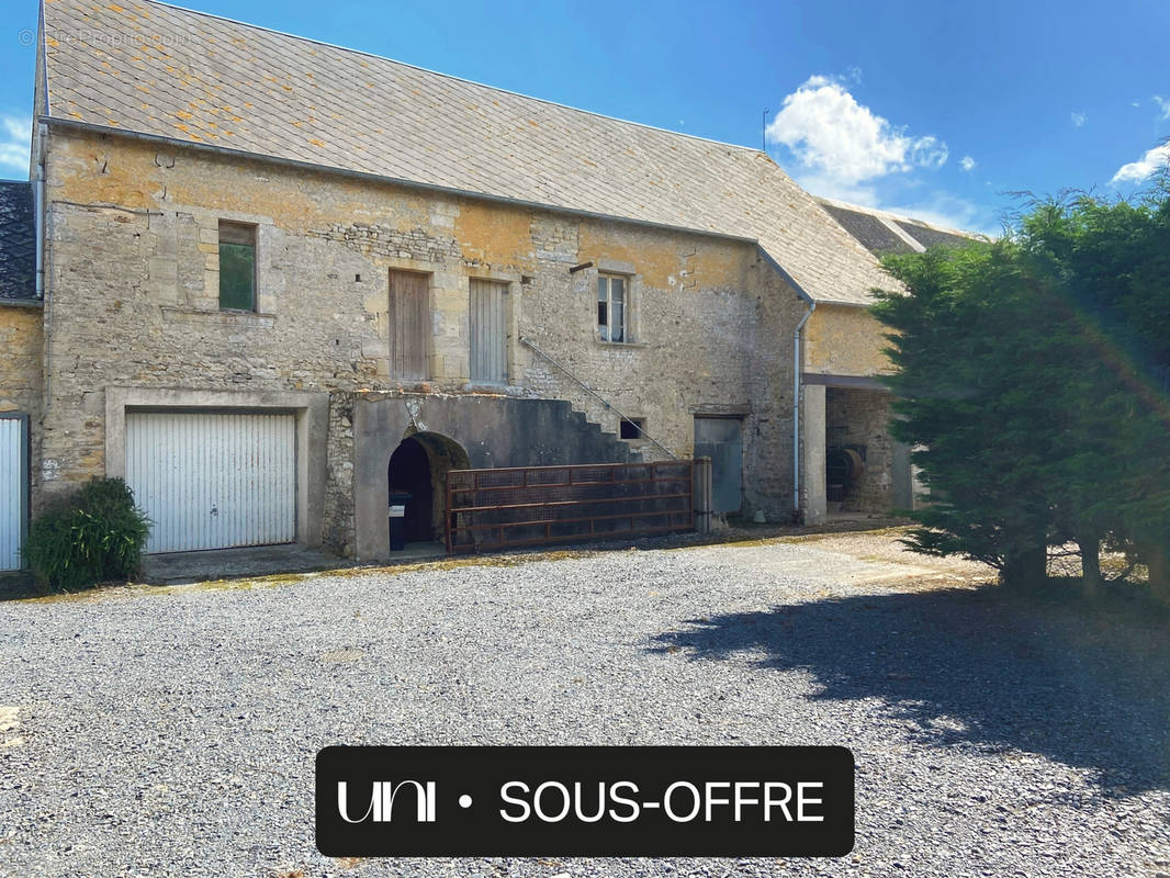 Maison à LONGUES-SUR-MER