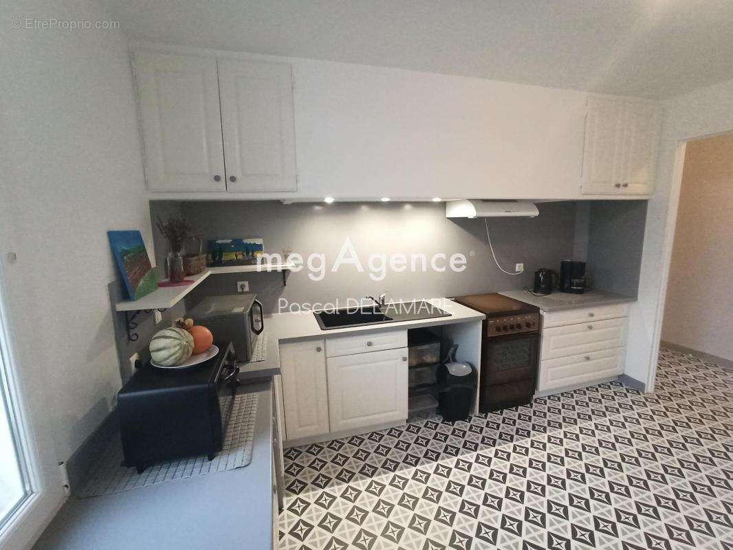 Appartement à LAMALOU-LES-BAINS