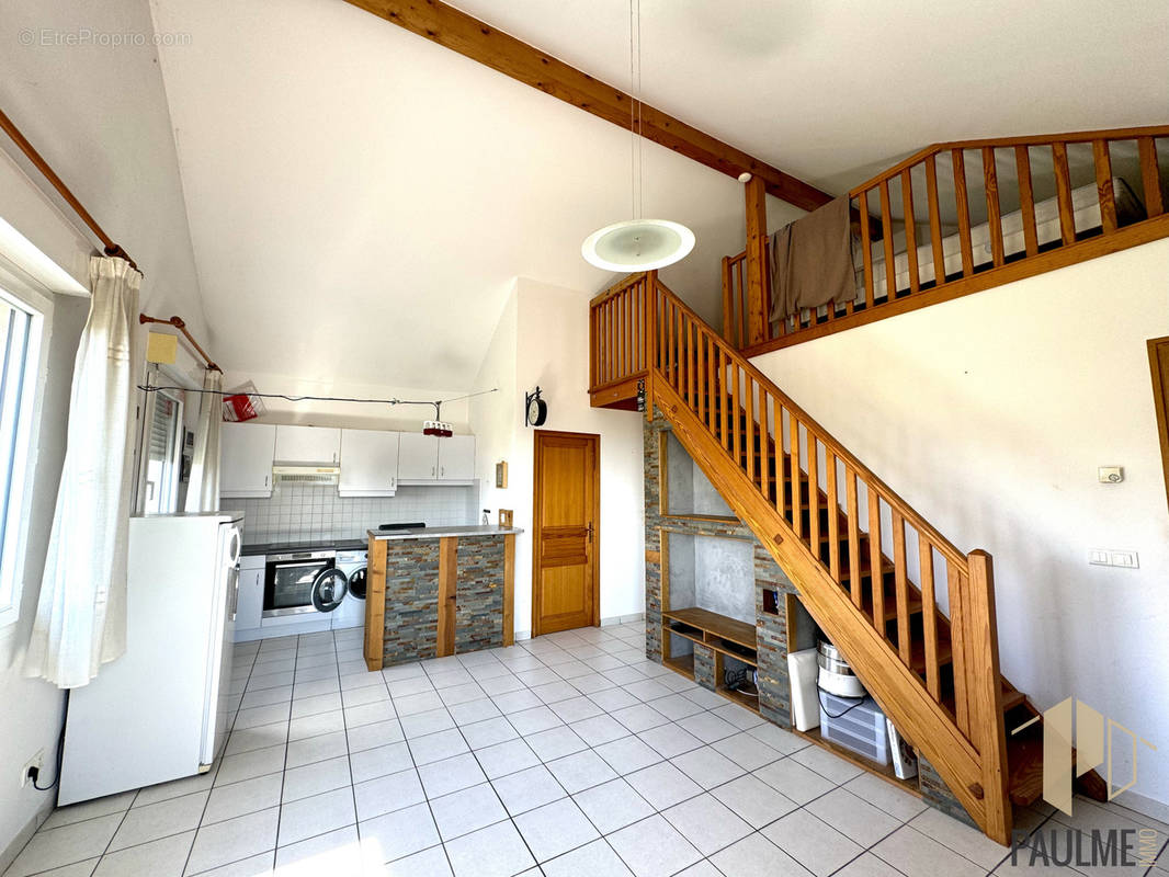 Appartement à THOIRY