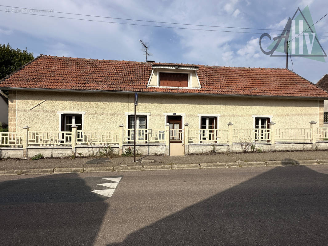 Maison à BRAY-SUR-SEINE