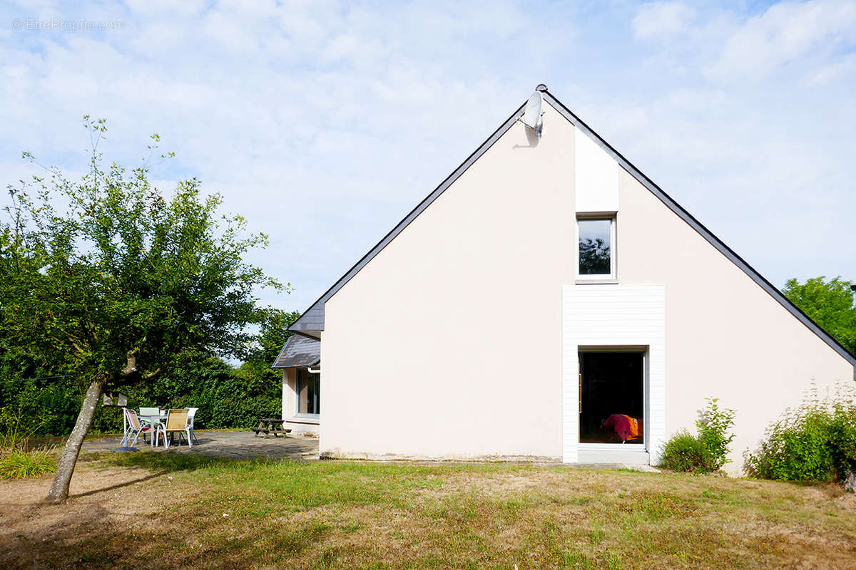 Maison à VEZIN-LE-COQUET