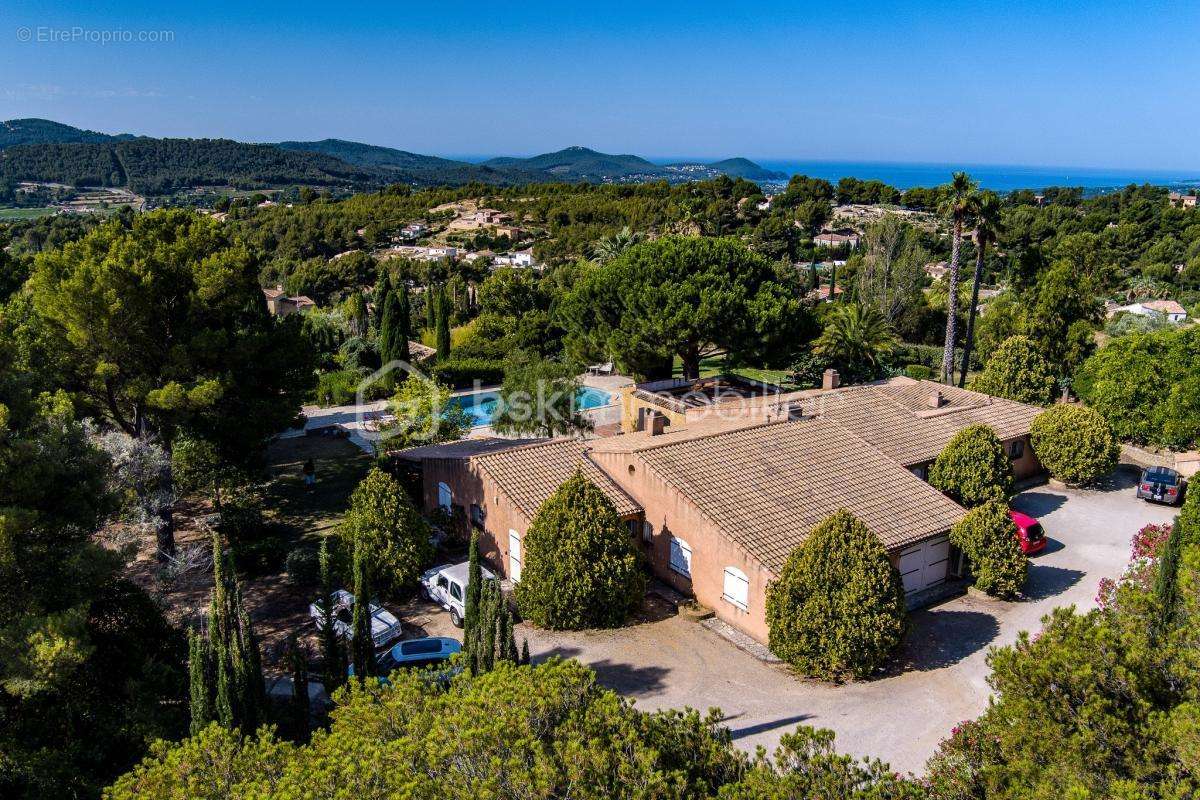 Maison à LA CADIERE-D&#039;AZUR