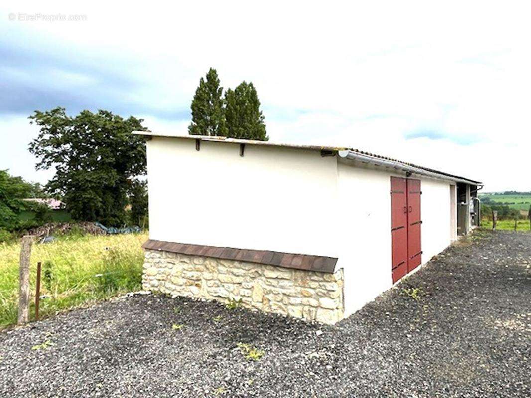 Maison à FERRIERES-EN-BRAY