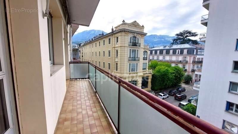 Appartement à AIX-LES-BAINS