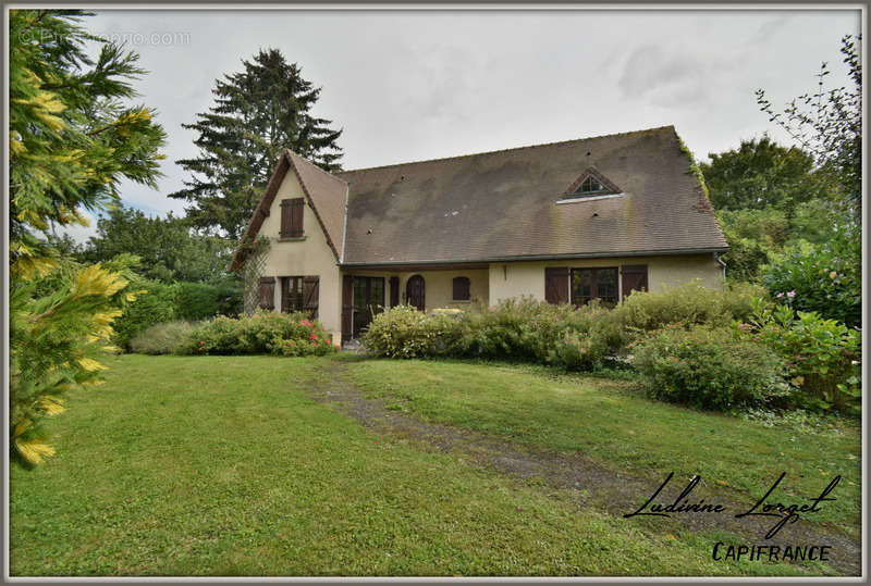 Maison à OULCHY-LE-CHATEAU