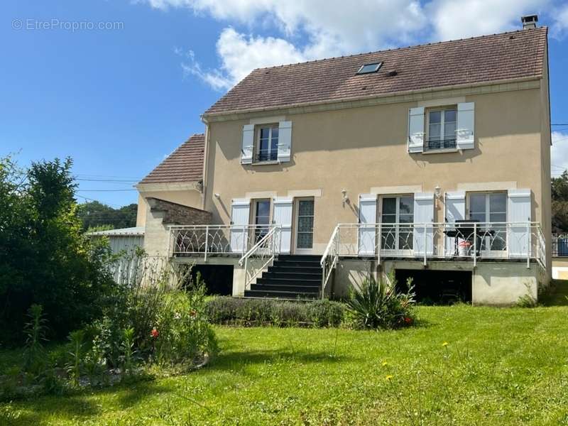 Maison à GRISY-LES-PLATRES