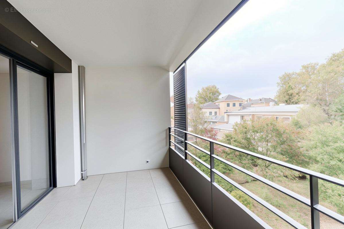 Appartement à LYON-9E