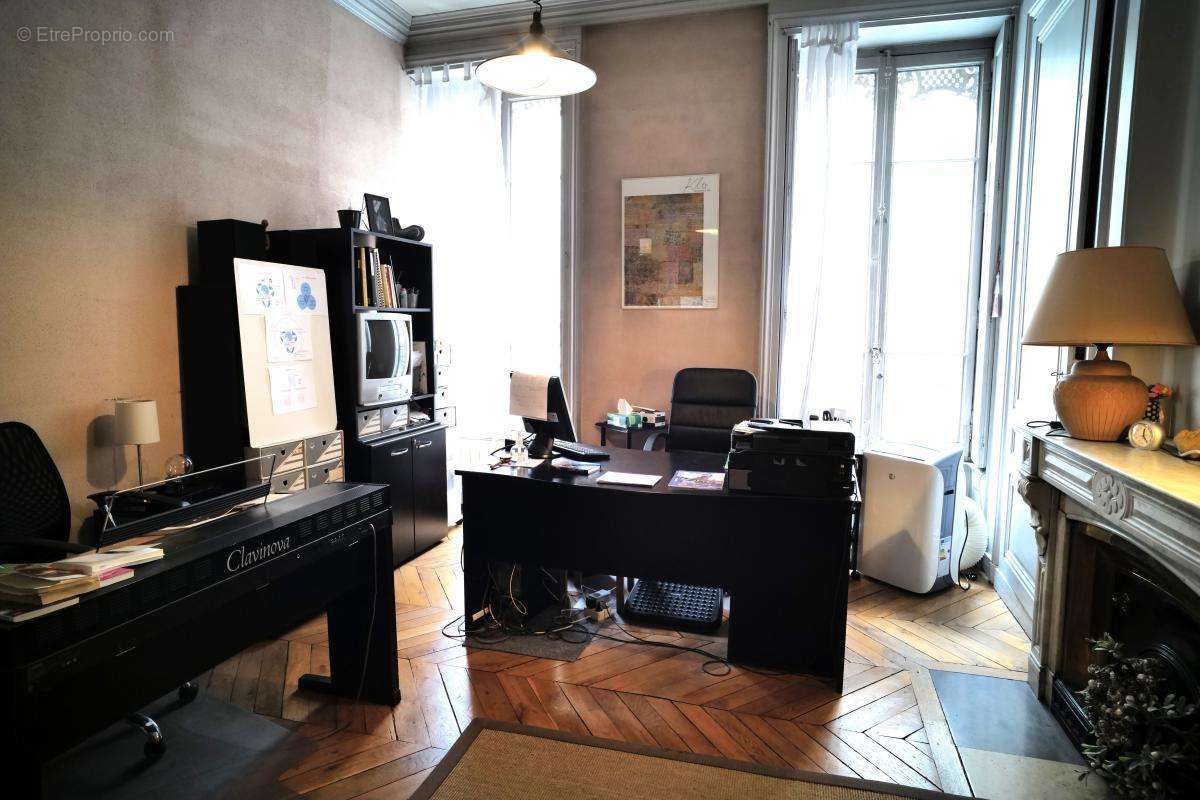 Appartement à LYON-6E