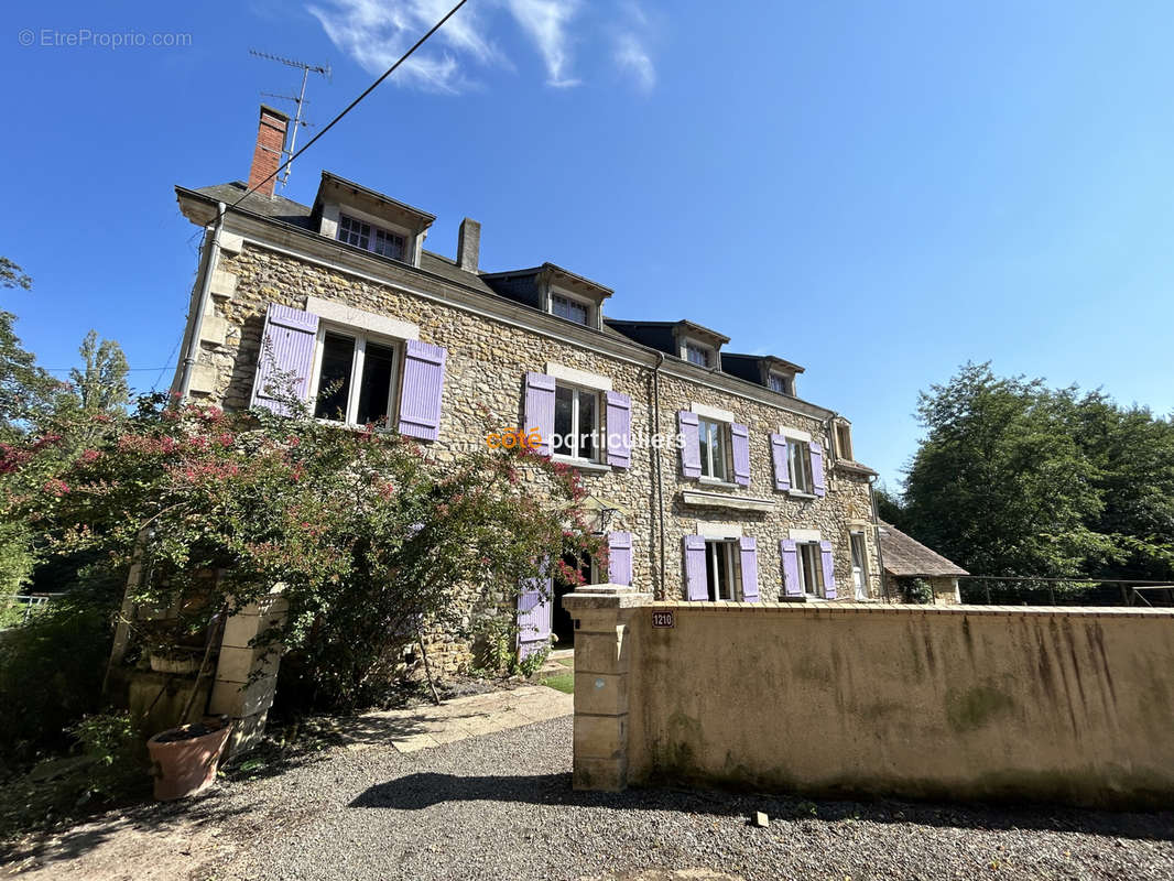 Maison à SAINT-JEANVRIN