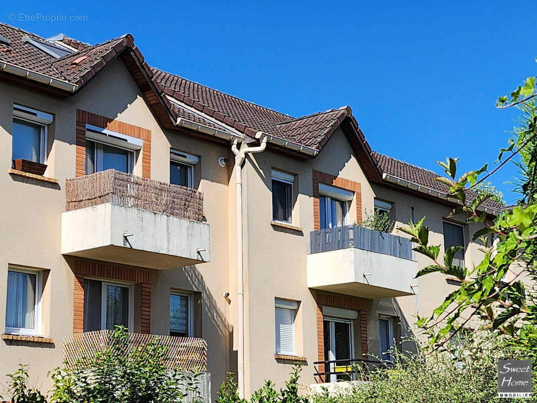 Appartement à MAGNY-LES-HAMEAUX