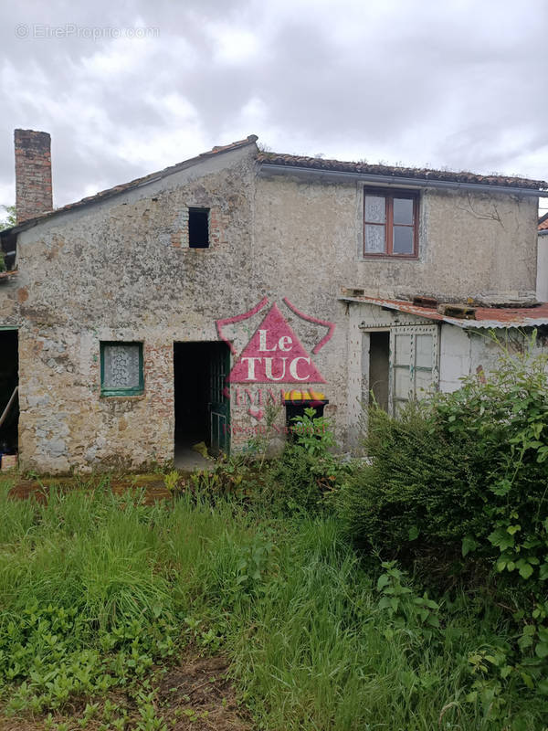 Maison à NUEIL-LES-AUBIERS