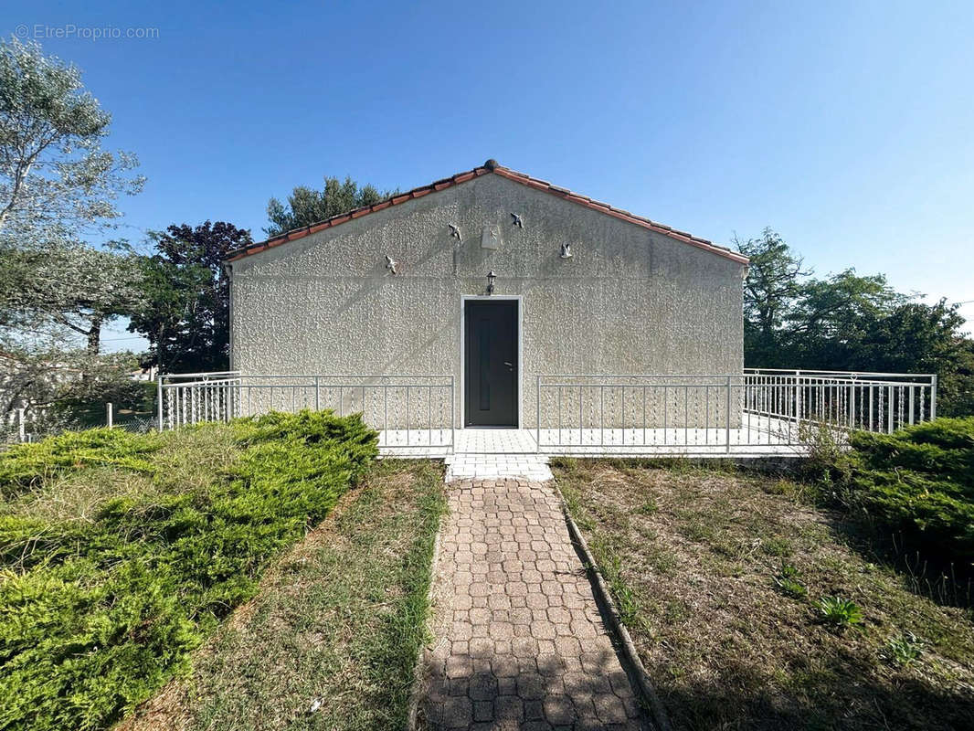 Maison à MESCHERS-SUR-GIRONDE