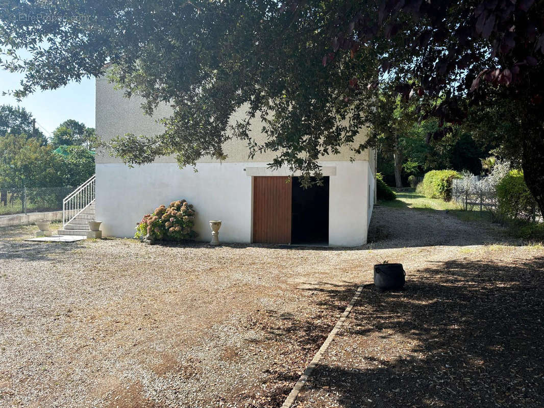 Maison à MESCHERS-SUR-GIRONDE