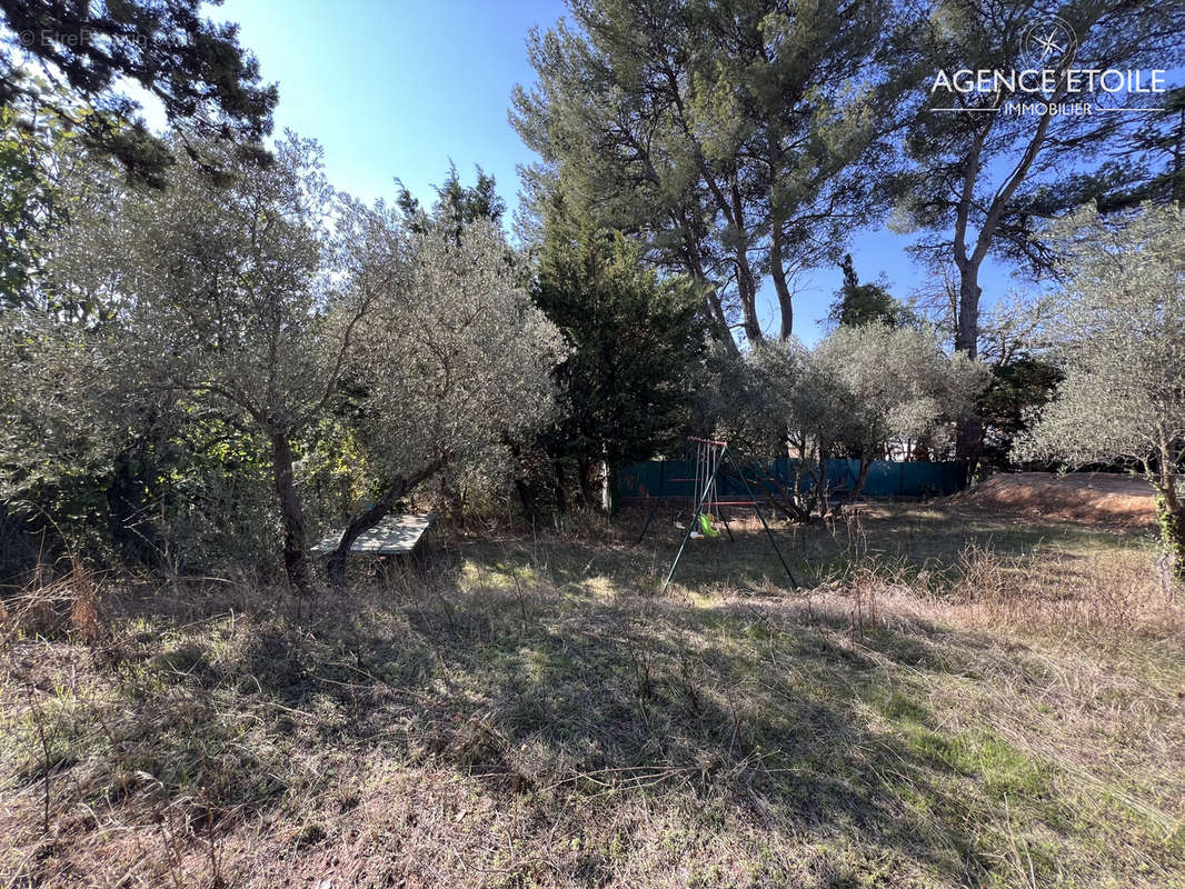 Terrain à AUBAGNE