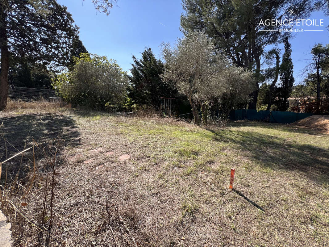 Terrain à AUBAGNE