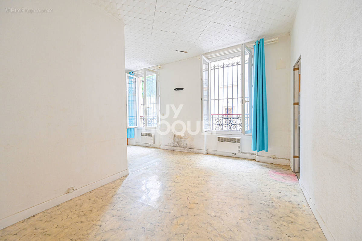 Appartement à PARIS-20E