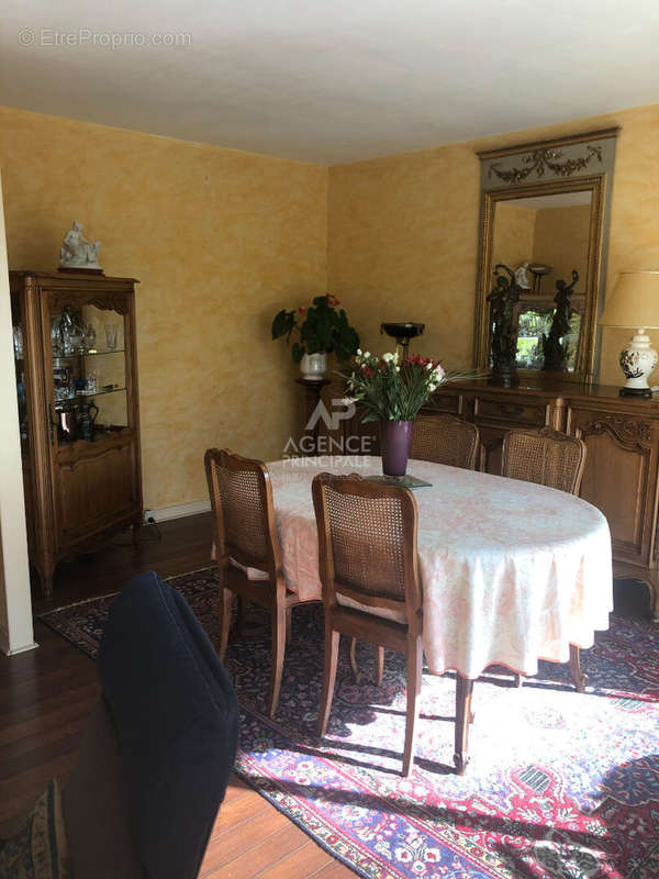 Appartement à MAISONS-LAFFITTE