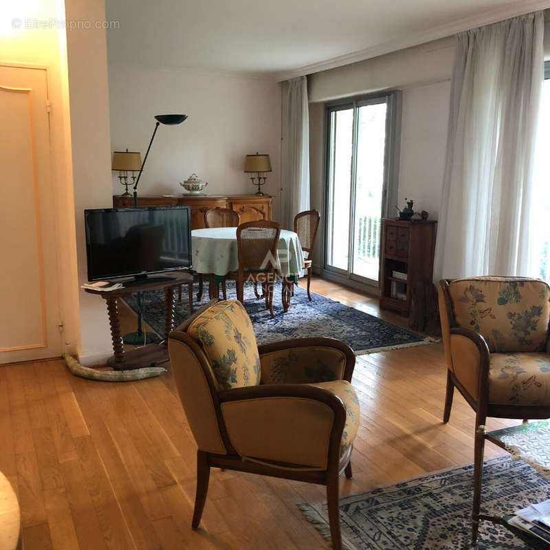 Appartement à MAISONS-LAFFITTE