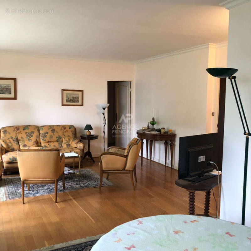 Appartement à MAISONS-LAFFITTE