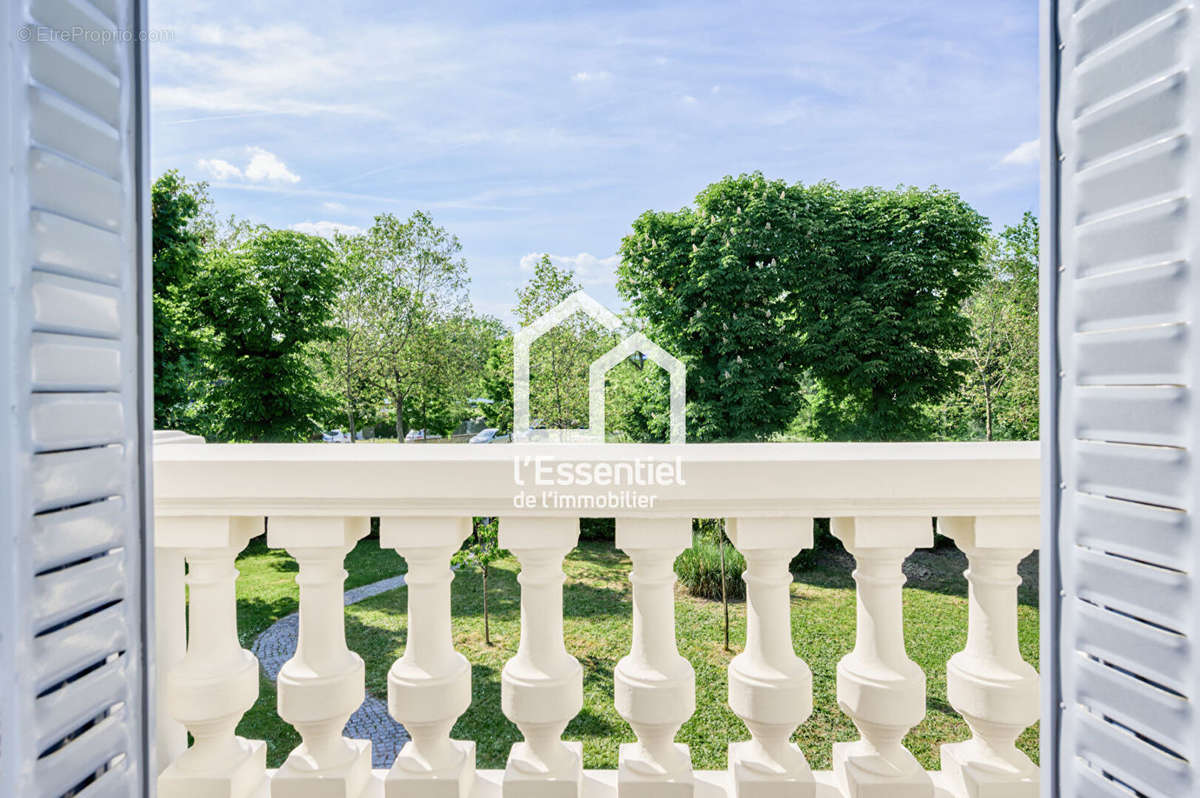 Maison à MAISONS-LAFFITTE