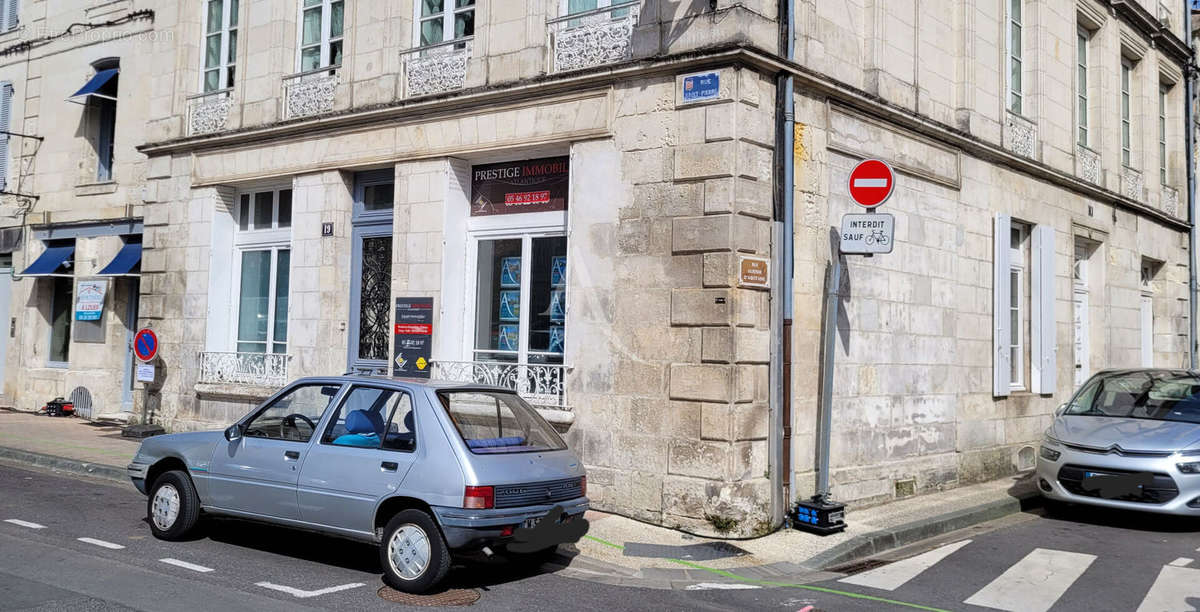 Appartement à SAINTES