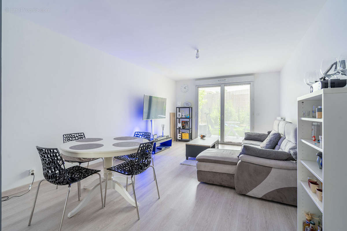 Appartement à VAIRES-SUR-MARNE