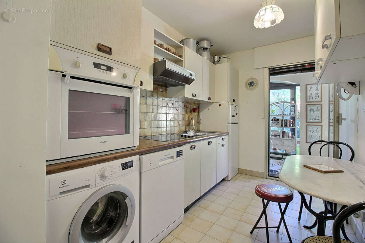 Appartement à MOUGINS