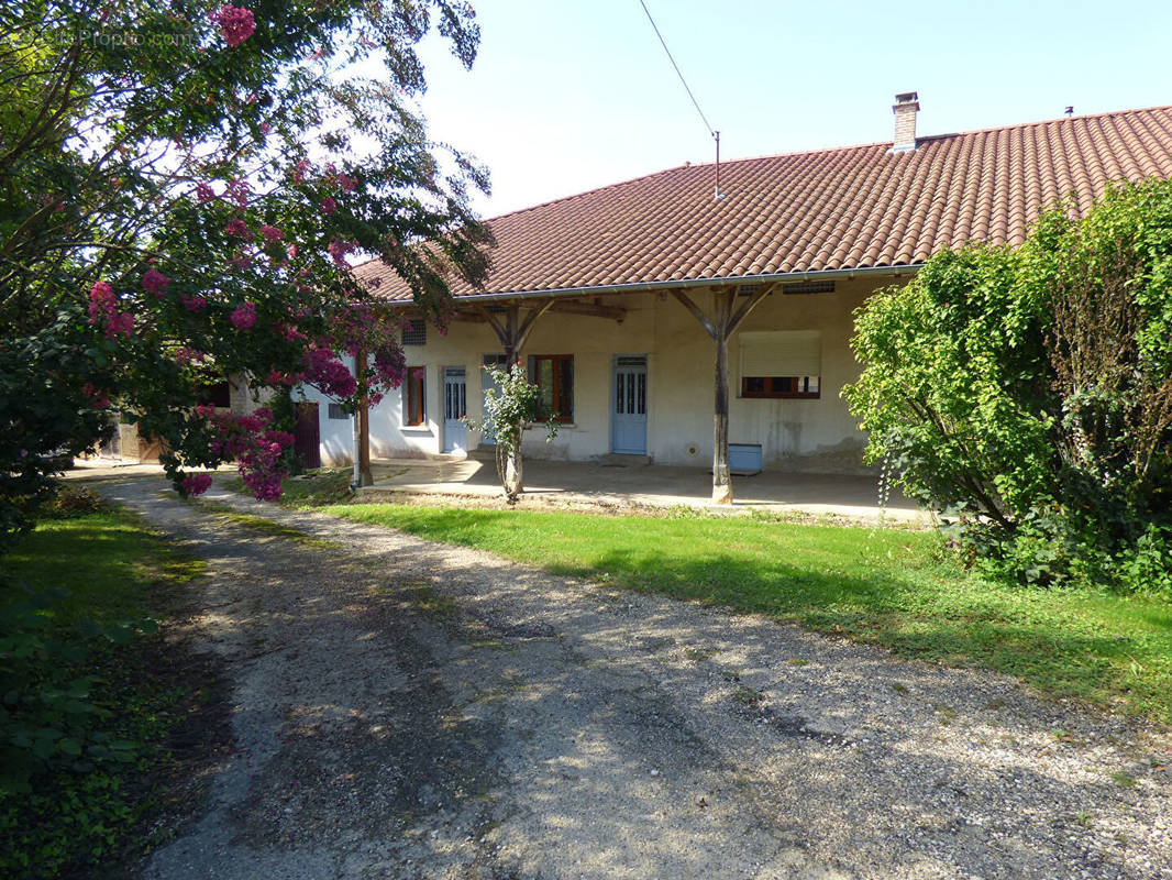 Maison à SAINT-NIZIER-LE-BOUCHOUX